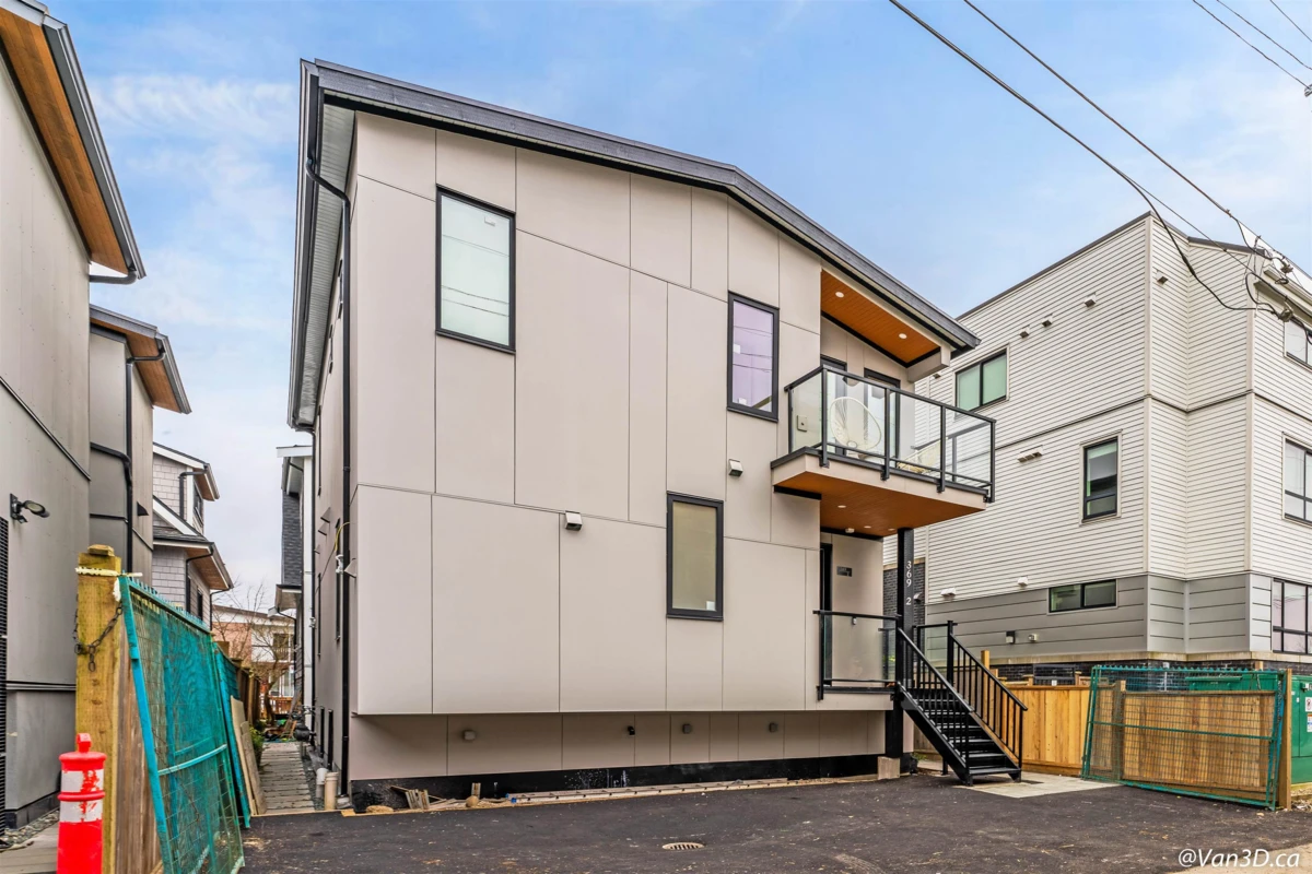 Exterior Rear Photo of 2 369 E 16th Avenue, Vancouver, BC