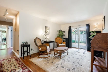 Powder Room Photo of 9120 145a Street, Surrey, BC