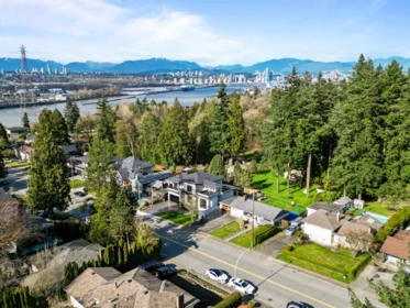 Hot Tub / Spa Photo of 8784 Brooke Road, Delta, BC