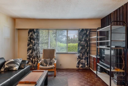 674 Blue Mountain Street, Coquitlam, BC, Coquitlam — Single Family Residence for sale