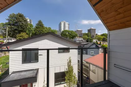 Outdoor Kitchen Photo of 2 3635 Turner Street, Vancouver, BC