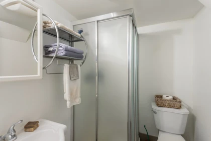 Powder Room Photo of 550 Cassiar Street, Vancouver, BC