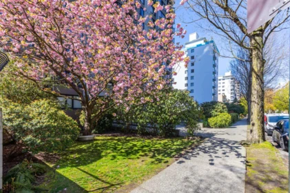 Outdoor Kitchen Photo of 407 1330 Harwood Street, Vancouver, BC