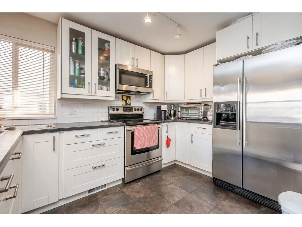 Family Room Photo of 1528 Bond Street, North Vancouver, BC