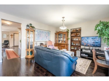 Kitchen Photo of 1528 Bond Street, North Vancouver, BC