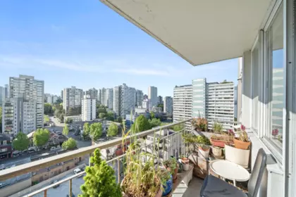Laundry Room Photo of 1401 1850 Comox Street, Vancouver, BC
