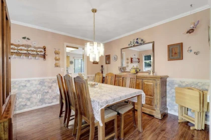 Breakfast Nook Photo of 15965 89 Avenue, Surrey, BC