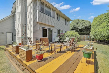 Garden / Landscaping Photo of 15965 89 Avenue, Surrey, BC