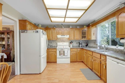 Primary Bedroom Photo of 15965 89 Avenue, Surrey, BC