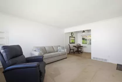 Laundry Room Photo of 34458 Kent Avenue, Abbotsford, BC