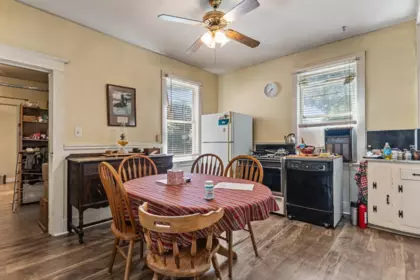 Breakfast Nook Photo of 51098 Yale Road, Rosedale, BC