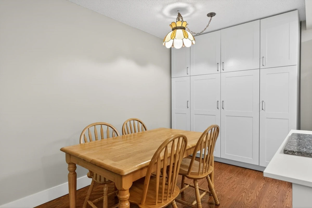 Family Room Photo of 306 550 Eighth Street, New Westminster, BC