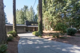 2601 Dogwood Drive, Surrey, BC