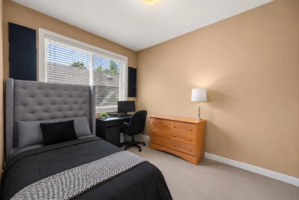 Garage Interior Photo of 10 15977 26 Avenue, Surrey, BC