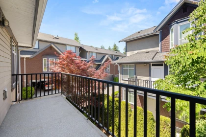 Walk-In Closet Photo of 10 15977 26 Avenue, Surrey, BC