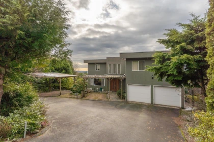 4582 Woodgreen Court, West Vancouver, BC, West Vancouver — Single Family Residence for sale