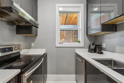 Guest Bathroom Photo of 2553 WESTERN AVENUE, North Vancouver BC V7N 3L2