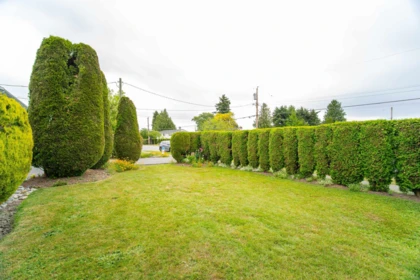 Garden / Landscaping Photo of 5567 44 Avenue, Delta, BC