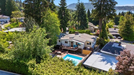 697 Plymouth Drive, North Vancouver, BC, North Vancouver — Single Family Residence for sale