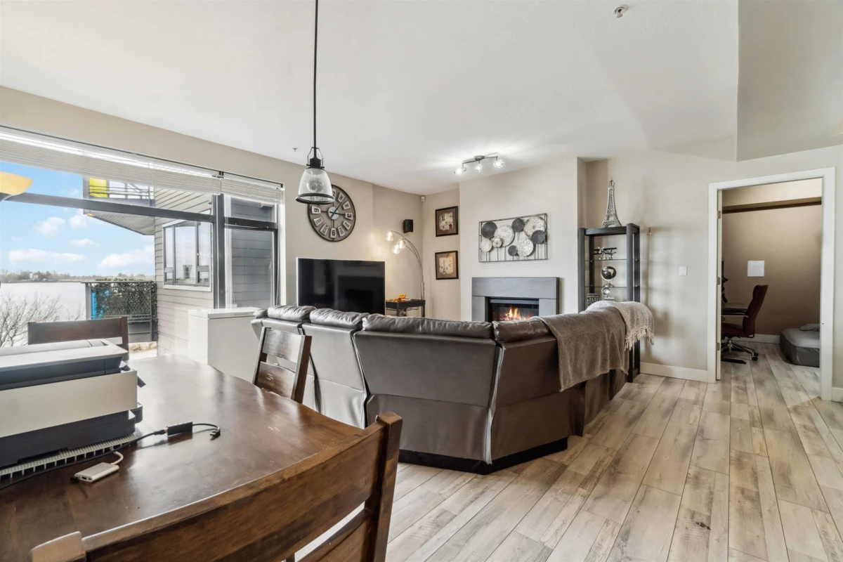 Family Room Photo of 201 14300 Riverport Way, Richmond, BC