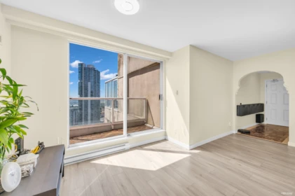 Hallway Photo of 2804 6220 Mckay Avenue, Burnaby, BC