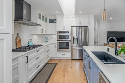 Kitchen Photo of 22987 123b Avenue, Maple Ridge, BC