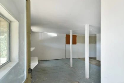 Entry Foyer Photo of 511 S Fletcher Road, Gibsons, BC