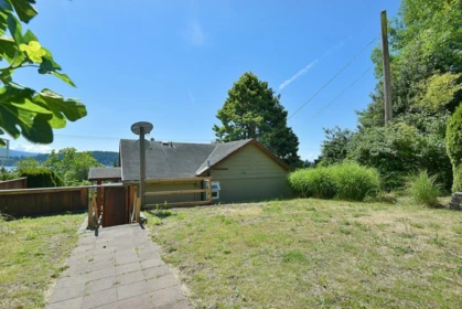Loft / Bonus Room Photo of 511 S Fletcher Road, Gibsons, BC