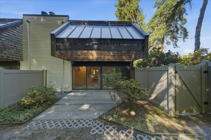 Entry Foyer Photo of 9981 Millburn Court, Burnaby, BC