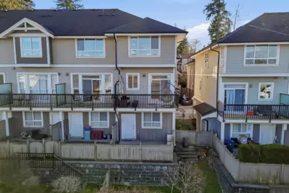 Backyard Photo of 40 2955 156 Street, Surrey, BC