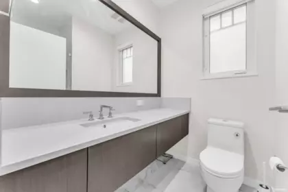 Mudroom Photo of 4717 Hemlock Way, Tsawwassen, BC