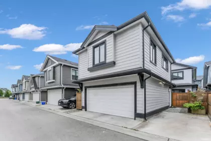 Outdoor Deck Photo of 4717 Hemlock Way, Tsawwassen, BC