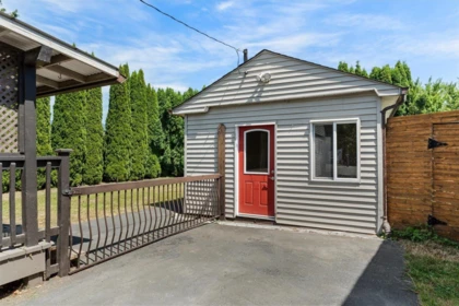 Primary Bathroom Photo of 45399 Wellington Avenue, Chilliwack, BC