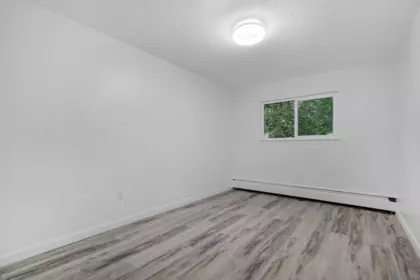157 200 Westhill Place, Port Moody, BC, Port Moody — Apartment/Condo for sale