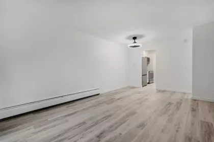 Walk-In Closet Photo of 157 200 Westhill Place, Port Moody, BC