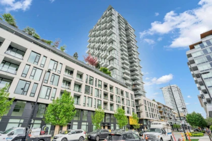 2406 3538 Sawmill Crescent, Vancouver, BC, Vancouver — Apartment/Condo for sale