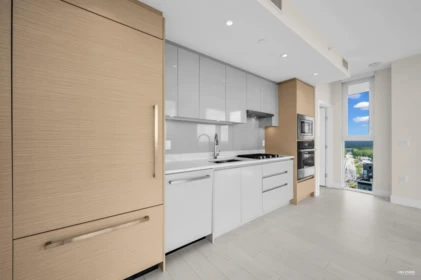 Kitchen Island Photo of 2406 3538 Sawmill Crescent, Vancouver, BC
