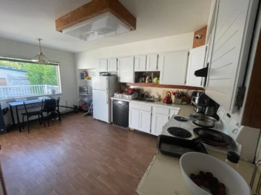 Kitchen Photo of 2478 E 28th Avenue, Vancouver, BC
