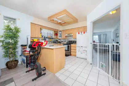 Kitchen Photo of 11579 Surrey Road, Surrey, BC