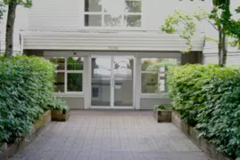 102 7038 21st Avenue, Burnaby, BC