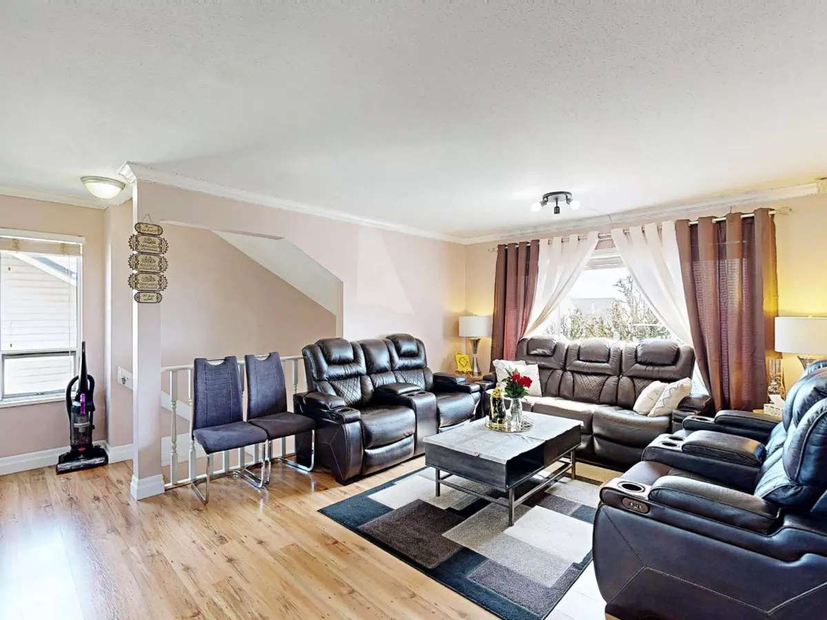 Dining Area Photo of 190 3160 Townline Road, Abbotsford, BC