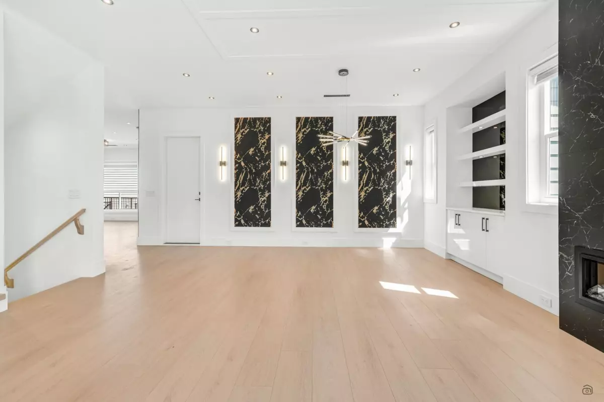 Family Room Photo of 88 171 Street, Surrey, BC