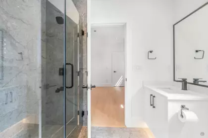 Loft / Bonus Room Photo of 88 171 Street, Surrey, BC