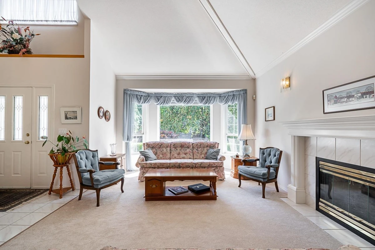 Family Room Photo of 11443 Royal Crescent, Surrey, BC