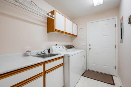 Powder Room Photo of 11443 Royal Crescent, Surrey, BC