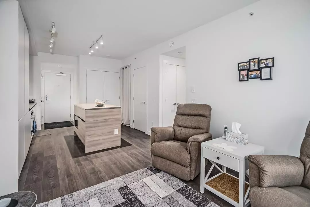 Family Room Photo of 1801 657 Whiting Way, Coquitlam, BC
