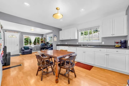 Office / Den Photo of 12587 113 Avenue, Surrey, BC