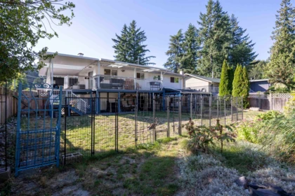 Garden / Landscaping Photo of 3648 Vincent Street, Port Coquitlam, BC