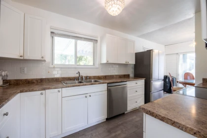 Kitchen Island Photo of 3648 Vincent Street, Port Coquitlam, BC