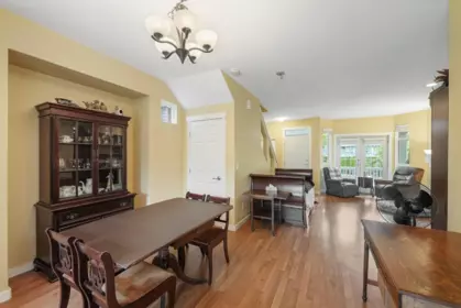 Kitchen Photo of 15130 62 Avenue, Surrey, BC